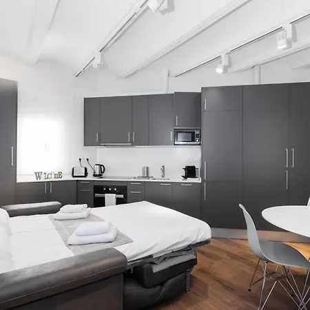 Canela Homes Marina