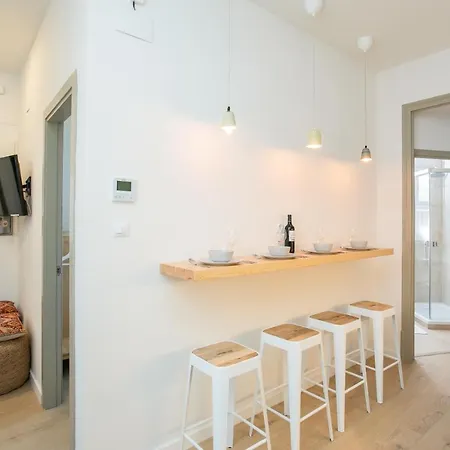 Canela Homes Marina